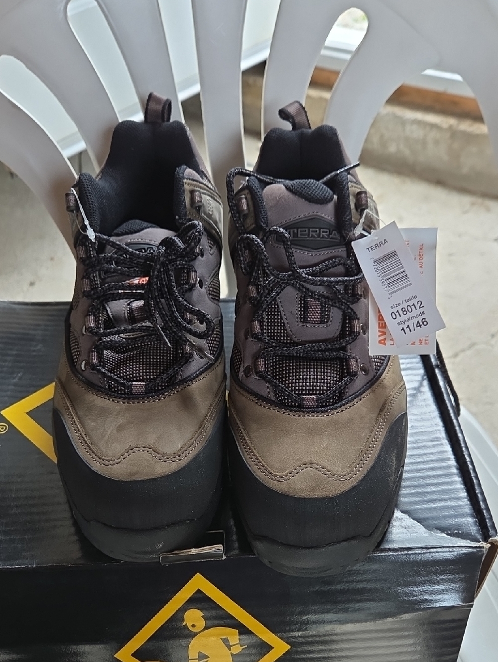 Terra Men's Brown Trail Boots - Durable Outdoor Support